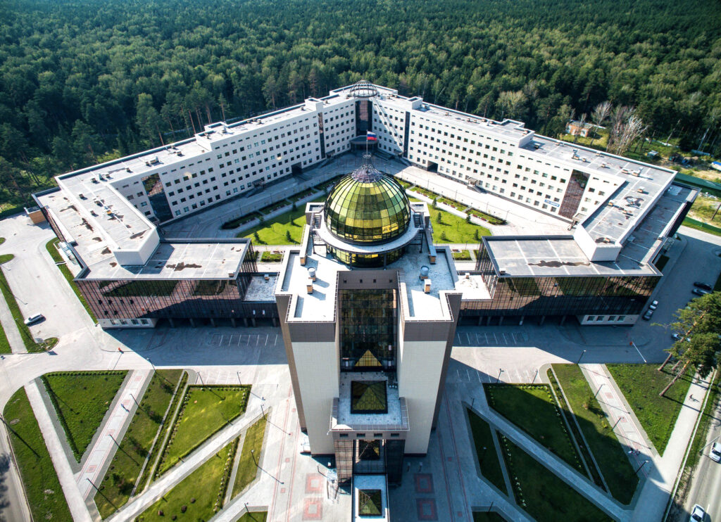 Novosibirsk-State-University-1024x742